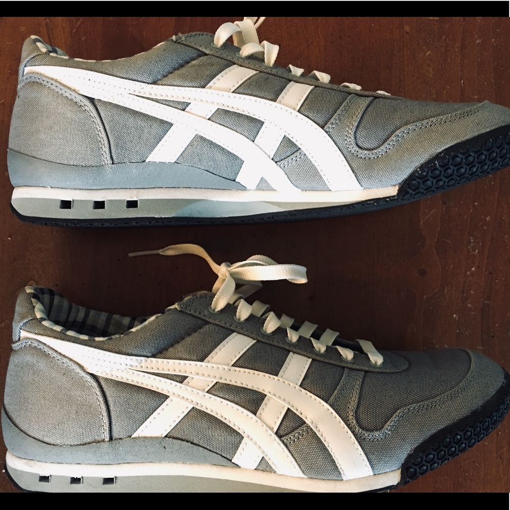 BNIB Grey Men’s Onitsuka tiger by ASICS, size 10.